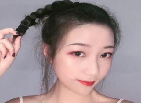 手殘黨福利！日常又減齡的6款少女發(fā)型