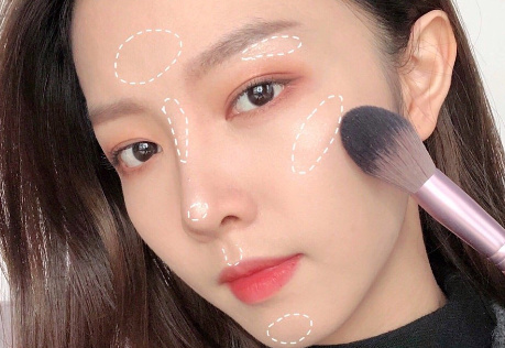 南寧化妝學(xué)校：學(xué)會(huì)修容高光，進(jìn)階臉 ??? 