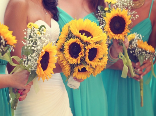 南寧花藝學(xué)校：插花的9個(gè)花朵布置要點(diǎn)