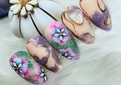 麗竹美甲作品：等待下一次“花”開