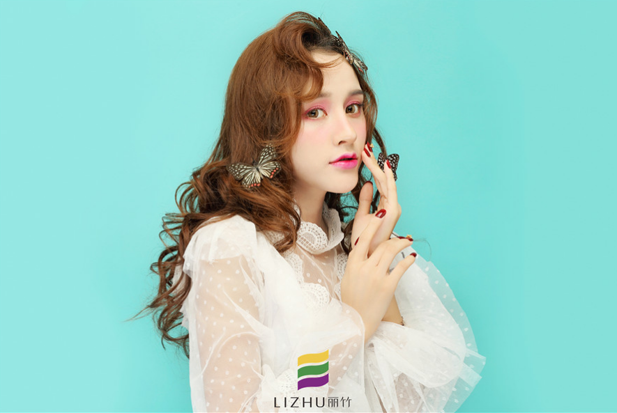 冬天化妝卡粉怎么辦？廣西化妝學(xué)習(xí)