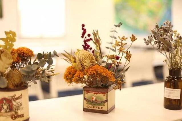 如何插干花？南寧花藝鮮花學(xué)校教你