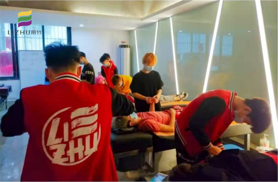 南寧美發(fā)師培訓(xùn)都學(xué)什么？專業(yè)洗護了解下