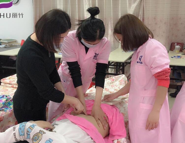 南寧美容培訓(xùn)哪家?guī)熧Y強？快來看看學(xué)員上課花絮吧