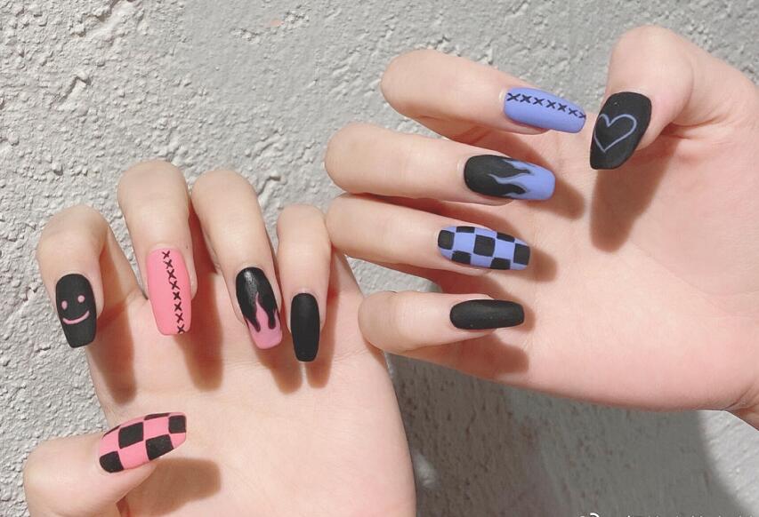 學(xué)美甲師必學(xué)技術(shù)，看南寧美甲學(xué)校哪家專業(yè)