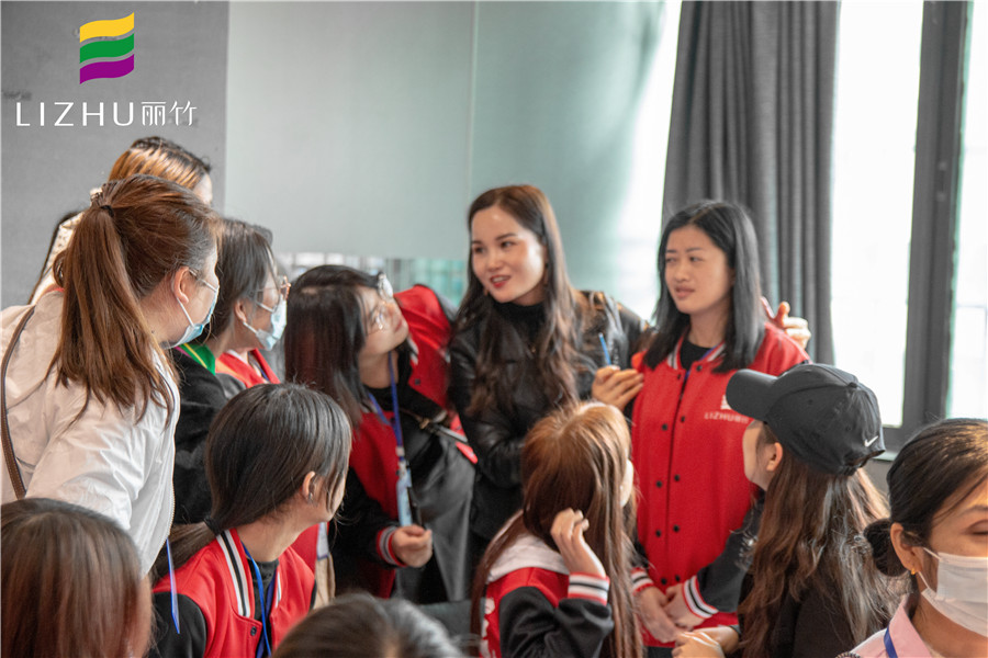 廣西南寧紋繡學校（麗竹紋繡）課堂開課啦