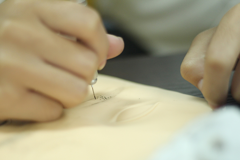 紋繡在假皮練習的技巧，南寧專業(yè)紋繡給你支招