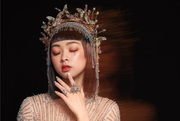 奢華復(fù)古造型，詮釋南寧學(xué)化妝哪家專業(yè)