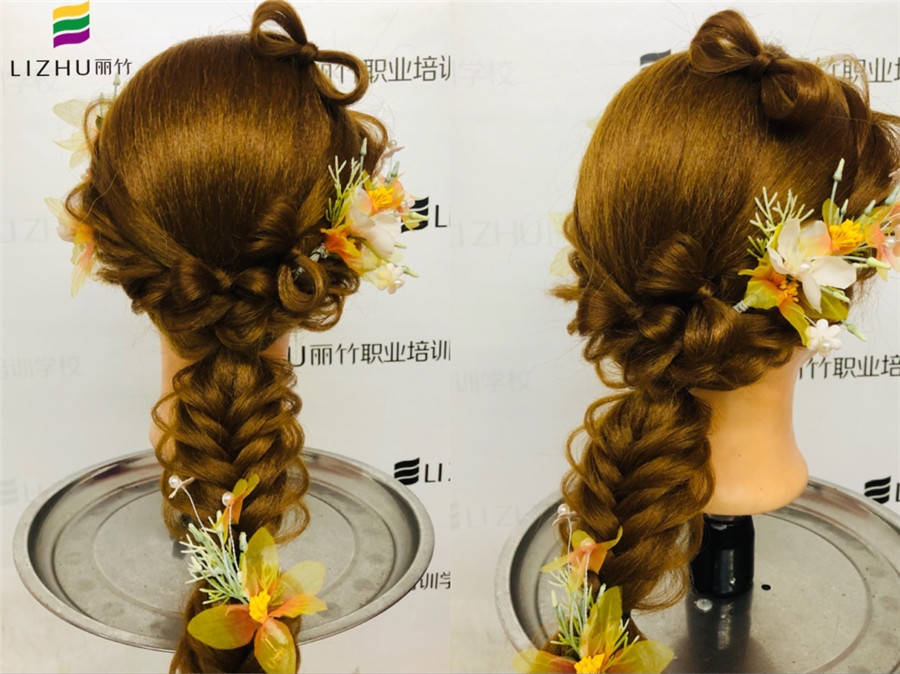 廣西學化妝哪家專業(yè)？看看學員們的作品細節(jié)就知道了