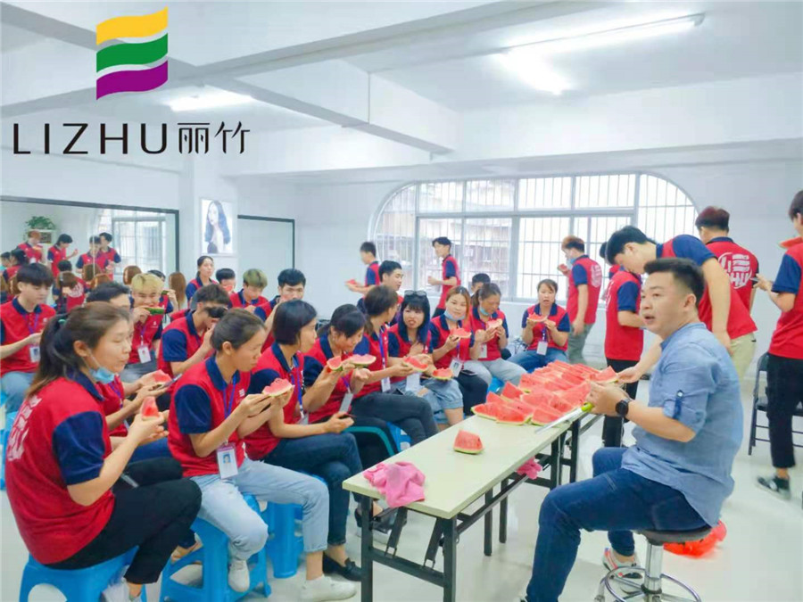 歡迎參加南寧美發(fā)學(xué)?！拔鞴吓俊?>
								
								<span id=