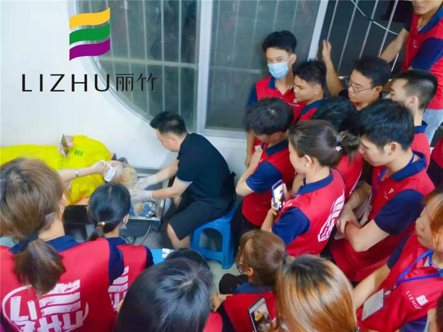 美發(fā)必學(xué)的染發(fā)技巧，廣西美發(fā)學(xué)校親囊相授