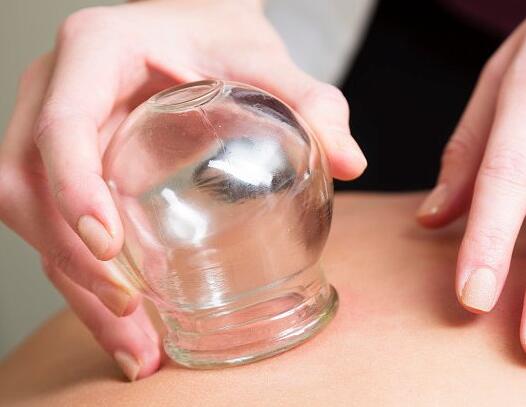 4種不同的拔罐方法，廣西美容學(xué)校整理好了