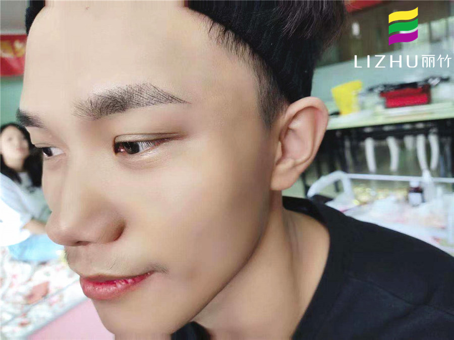 男士應(yīng)該怎么紋眉？南寧紋繡現(xiàn)場演示手法