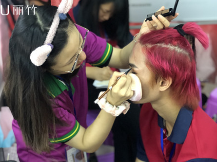 男士化妝的注意事項，南寧彩妝培訓(xùn)班幫你劃重點