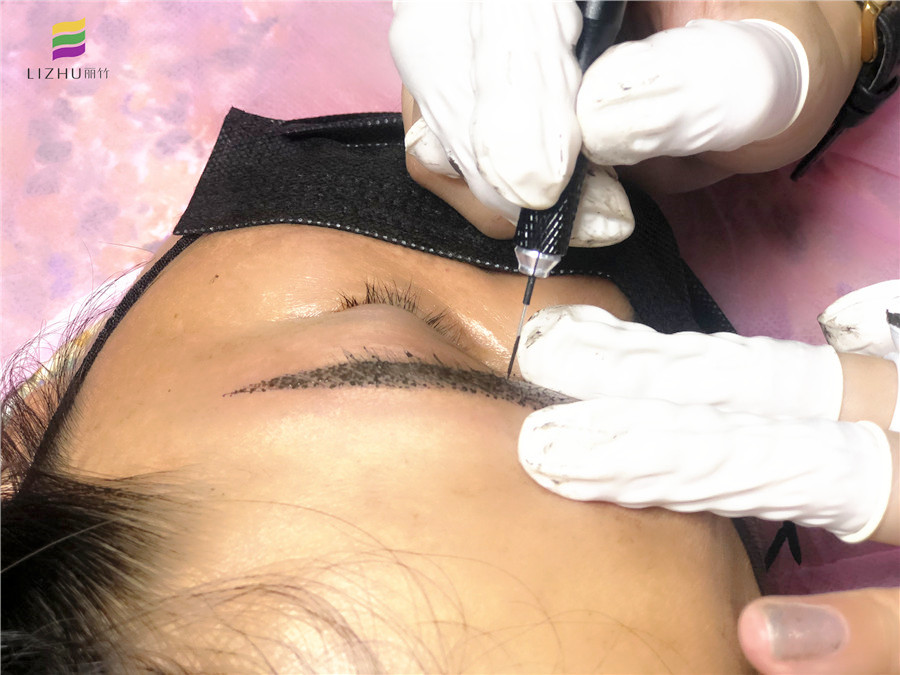 你的職業(yè)適合什么眉型？南寧紋繡培訓(xùn)幫你分析