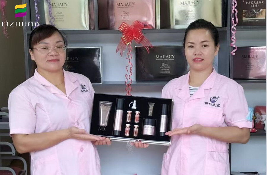 美容院拓客技巧免費(fèi)送，快來(lái)廣西美容學(xué)?？纯?>
								
								<span id=