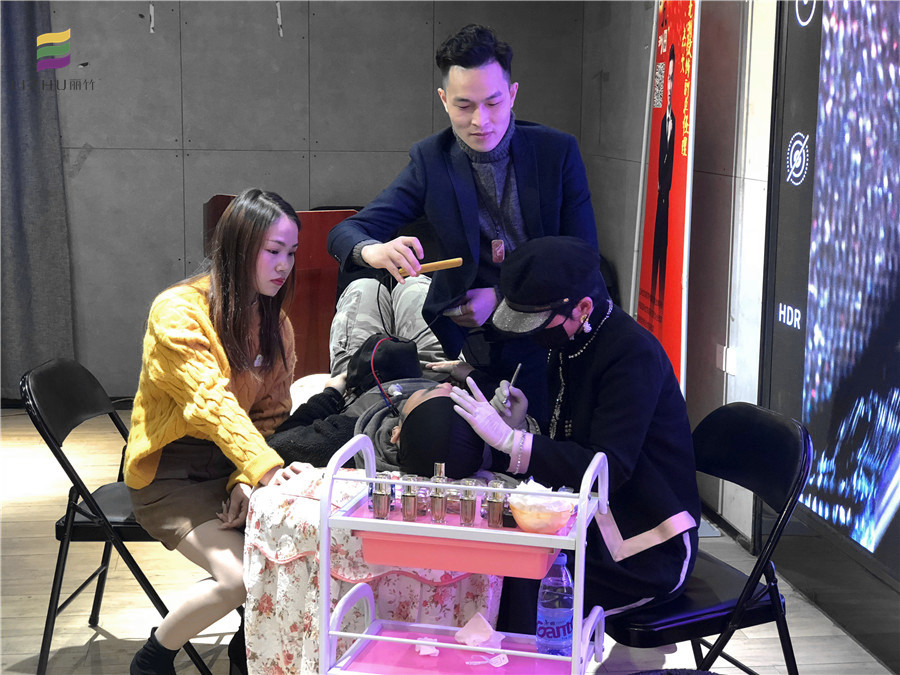 學(xué)專(zhuān)業(yè)紋繡技巧，知道南寧紋繡進(jìn)修去哪里