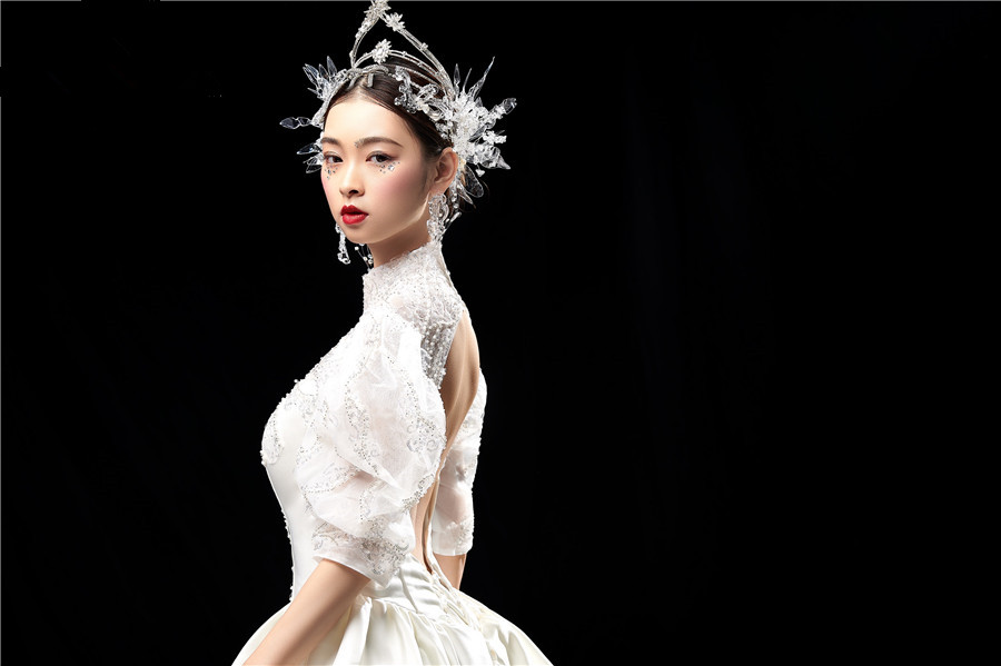 南寧網(wǎng)紅彩妝培訓作品：鉆石新娘造型