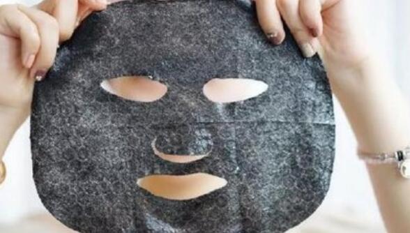 南寧美容護(hù)膚：如何在空調(diào)房快速補(bǔ)水？