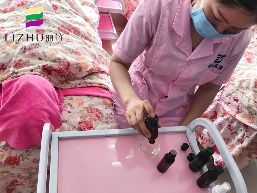 秋季如何美容護(hù)膚？麗竹美容學(xué)校為你支招