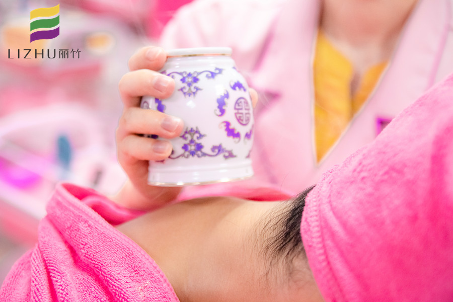 使用艾灸罐的功效，南寧美容培訓(xùn)班總結(jié)筆記