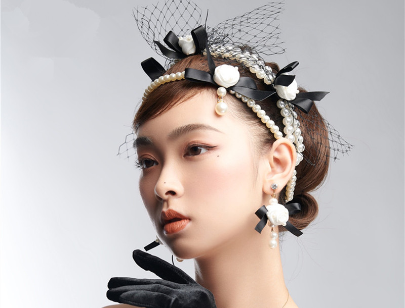 復(fù)古時(shí)尚新娘造型，實(shí)力證明南寧哪家化妝學(xué)校比較熱門