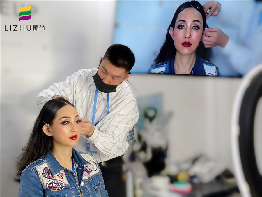 學(xué)印度妝容的畫法，看南寧教化妝哪家好