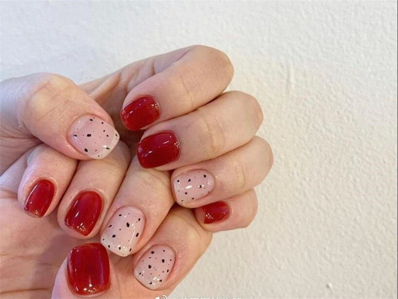 冬日顯白美甲，廣西專業(yè)教美甲的學(xué)校分享