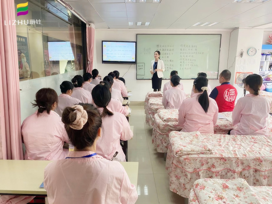 美容培訓，來廣西專業(yè)美容培訓學校