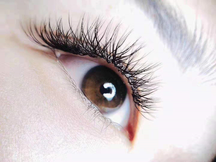 美睫過后睫毛易掉的原因，南寧美睫學(xué)校找到了