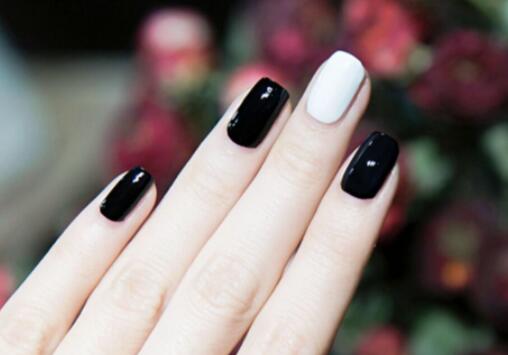 秋冬顯白顯手長(zhǎng)美甲，廣西美甲學(xué)習(xí)培訓(xùn)分享