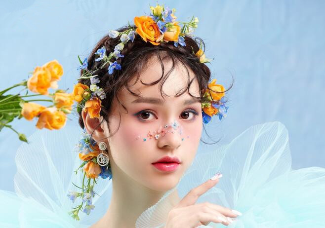 田園風(fēng)新娘有哪些特點(diǎn)？廣西教新娘妝的學(xué)校分享給你