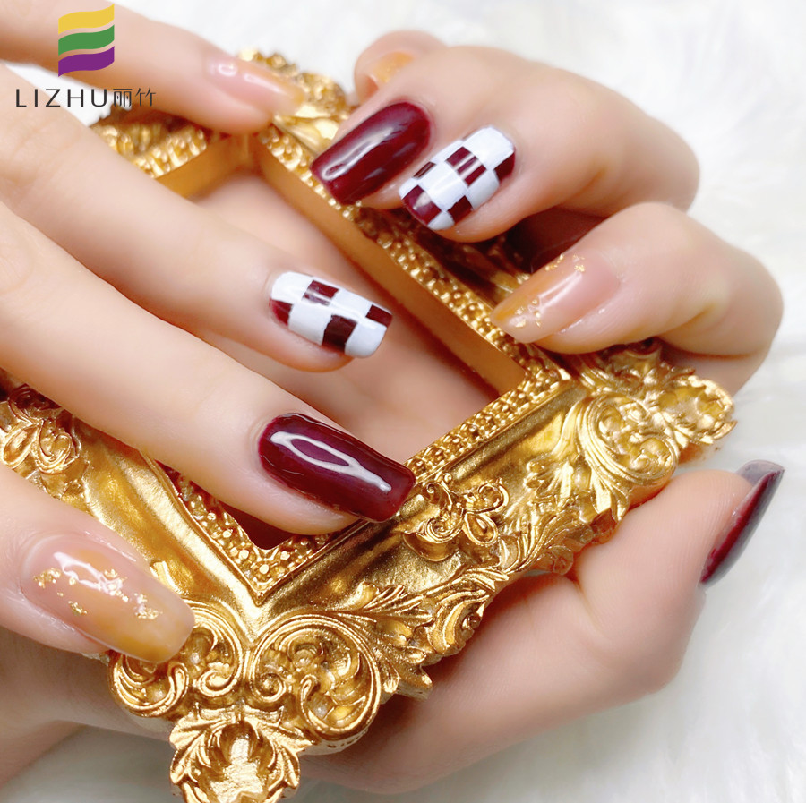 廣西網(wǎng)紅美甲學(xué)習(xí)：棋盤美甲