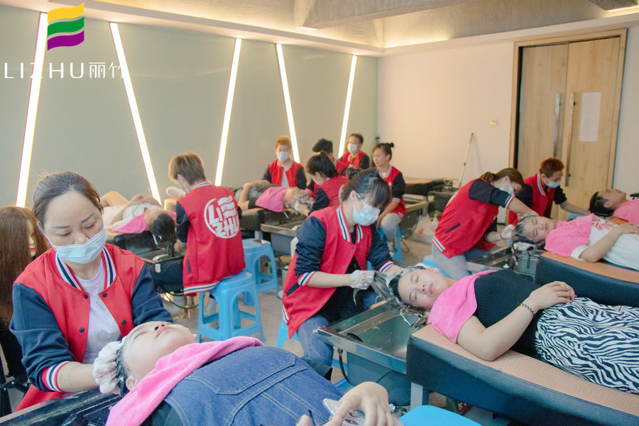 學(xué)泰式洗頭的步驟，告訴你廣西哪里可以學(xué)洗頭