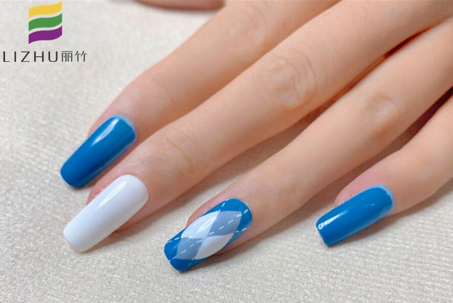 藍(lán)色格紋美甲，廣西美甲教學(xué)作品