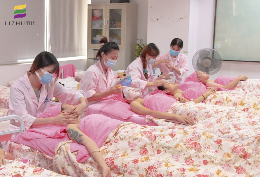 面部水療一周做幾次？廣西美容基礎(chǔ)教學(xué)內(nèi)容講解