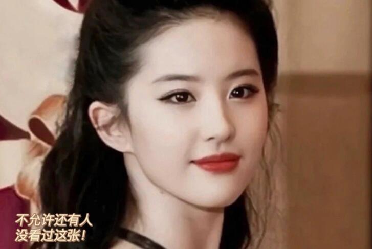 清冷煙熏眼妝教程，?南寧學(xué)彩妝分享