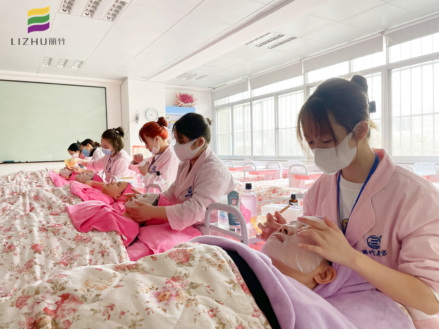 廣西美容面部護(hù)理：面部撥筋后要敷面膜嗎？