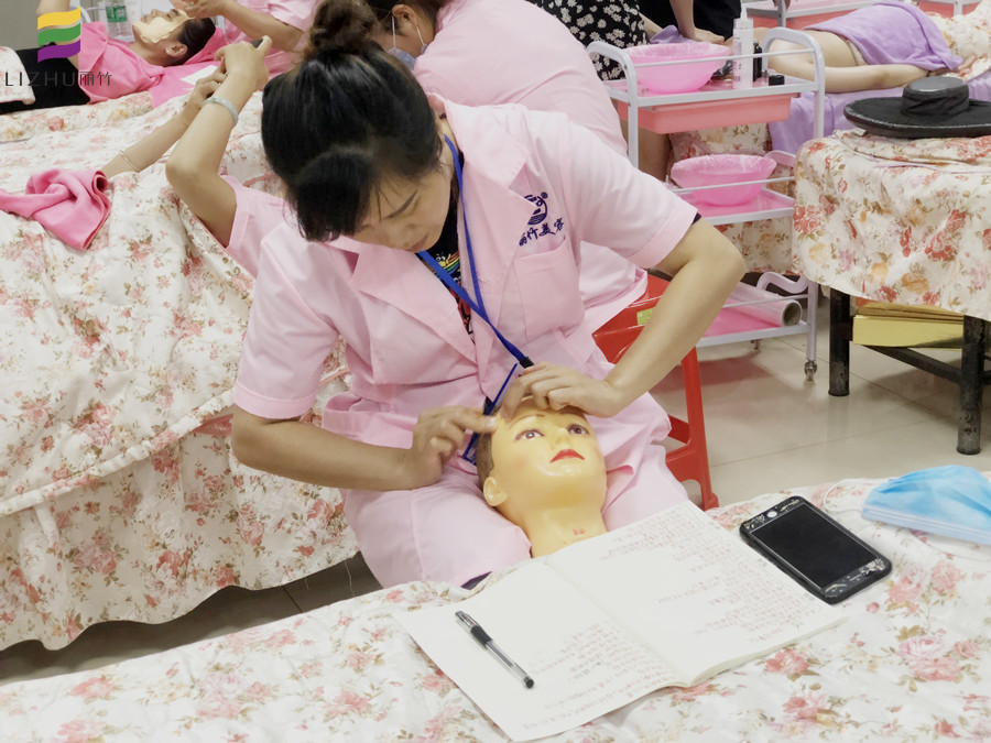 面部穴位認識 ，南寧美容基礎學習