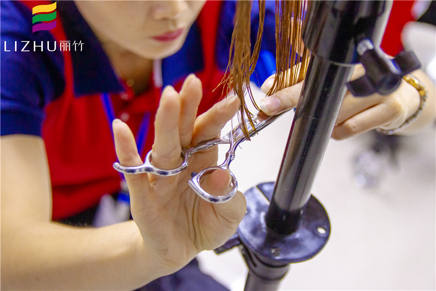 美發(fā)六大修剪動(dòng)作，廣西美發(fā)教學(xué)課件分享