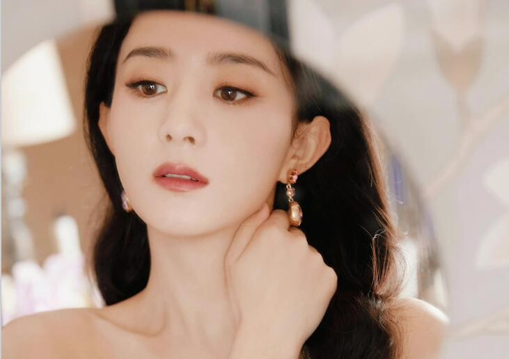 圓臉女孩溫柔學姐妝教程，告訴你南寧哪里教的化妝時尚