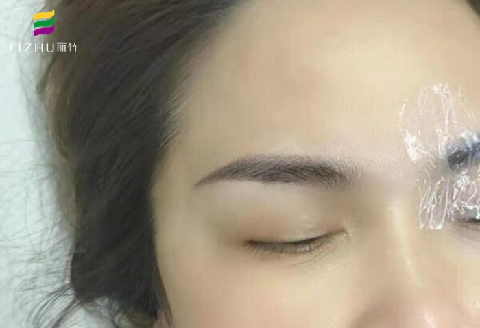 紋眉后如何快速消腫？南寧學紋繡技術