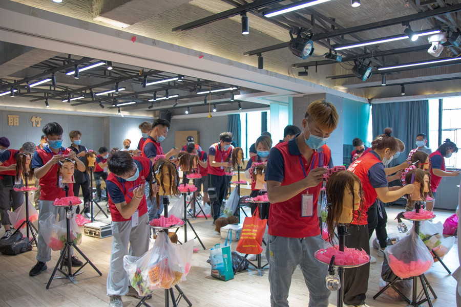 發(fā)師要學(xué)什么內(nèi)容？南寧美發(fā)師培訓(xùn)專業(yè)課程講解