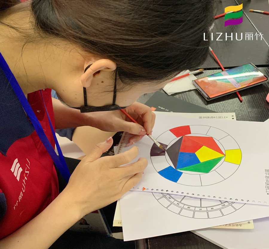 十二色環(huán)的組成結(jié)構(gòu)，南寧專業(yè)培養(yǎng)化妝師課程