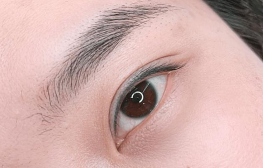 紋眉如何設(shè)計(jì)眉峰？南寧專業(yè)正規(guī)紋繡學(xué)校解析