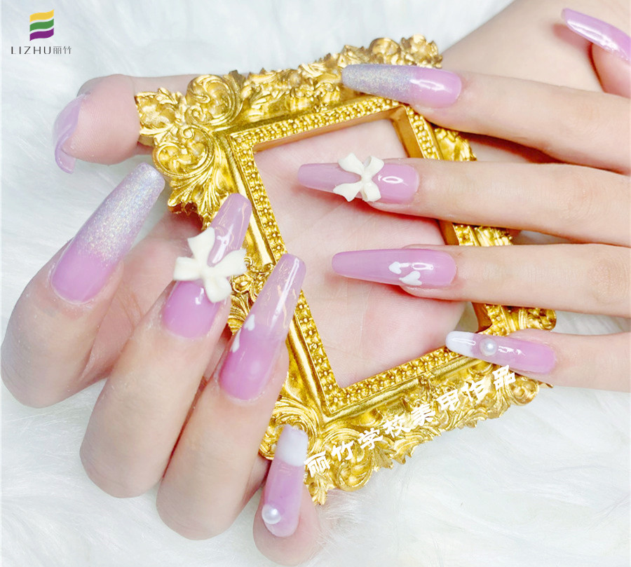 光療美甲怎么保養(yǎng)？南寧美甲基礎(chǔ)班課程學(xué)習(xí)