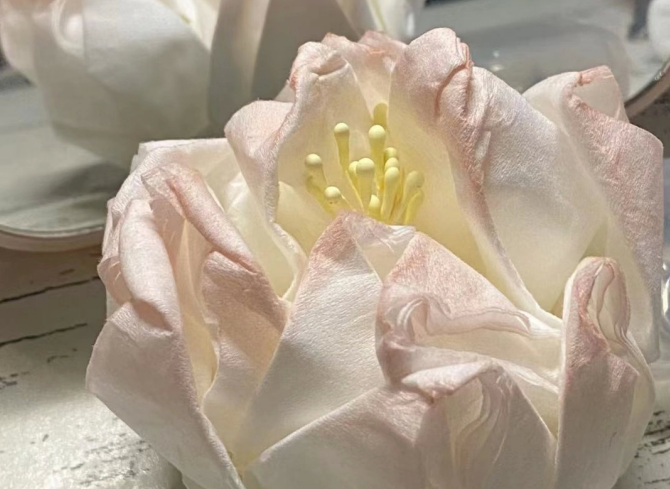 玫瑰花折紙教程，南寧花藝師培訓(xùn)學(xué)校分享