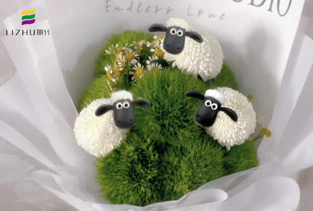 廣西鮮花培訓(xùn)班作品：韓式花束、卡通花束、月亮花束