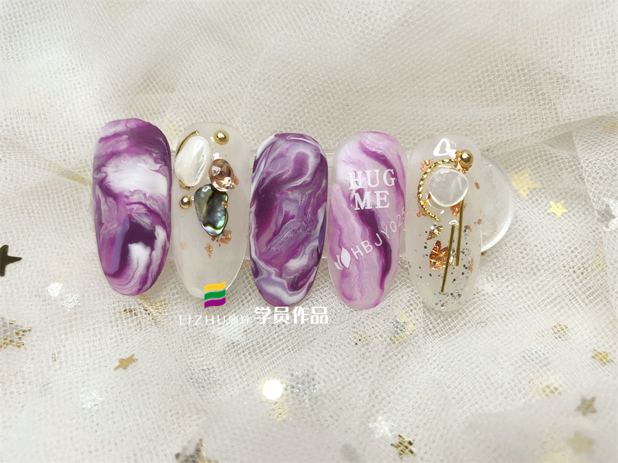 暈染美甲，麗竹專業(yè)美甲師學(xué)校學(xué)員作品