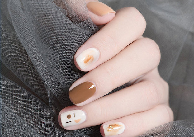 初秋顯白美甲推薦，廣西時(shí)尚美甲培訓(xùn)學(xué)校整理